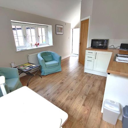Apartamento Rose Barn West Lavington Exterior foto