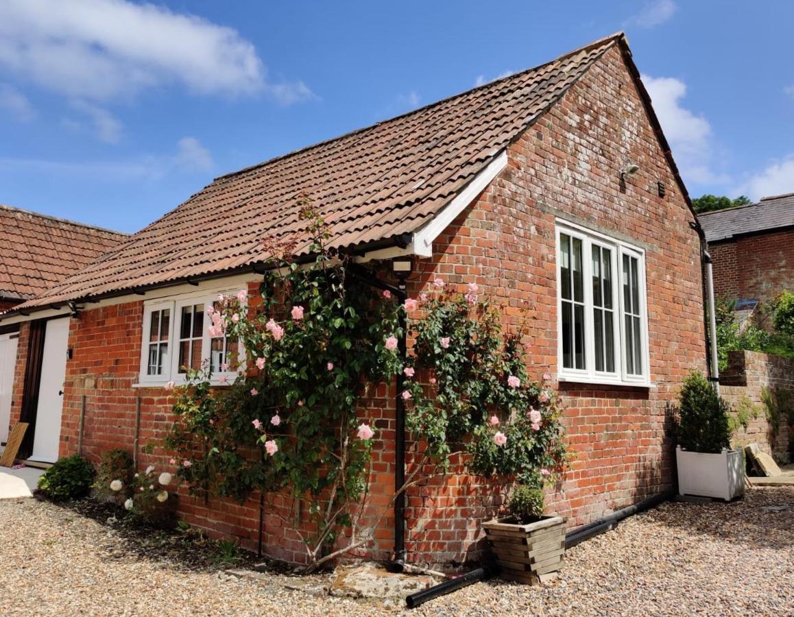 Apartamento Rose Barn West Lavington Exterior foto